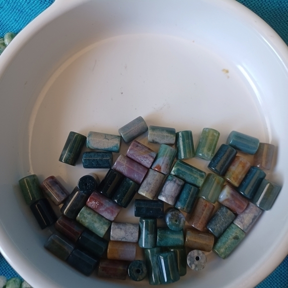 𝅺 Green African Jade Beads - Picture 4 of 4